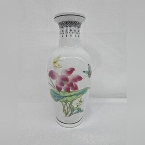 Jingdezhen Porcelain Lotus Vase 10"